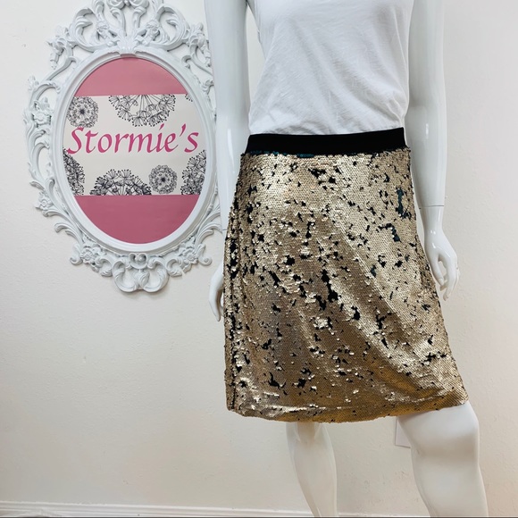 mark. Dresses & Skirts - Mark / Gold Green Sequin Skirt